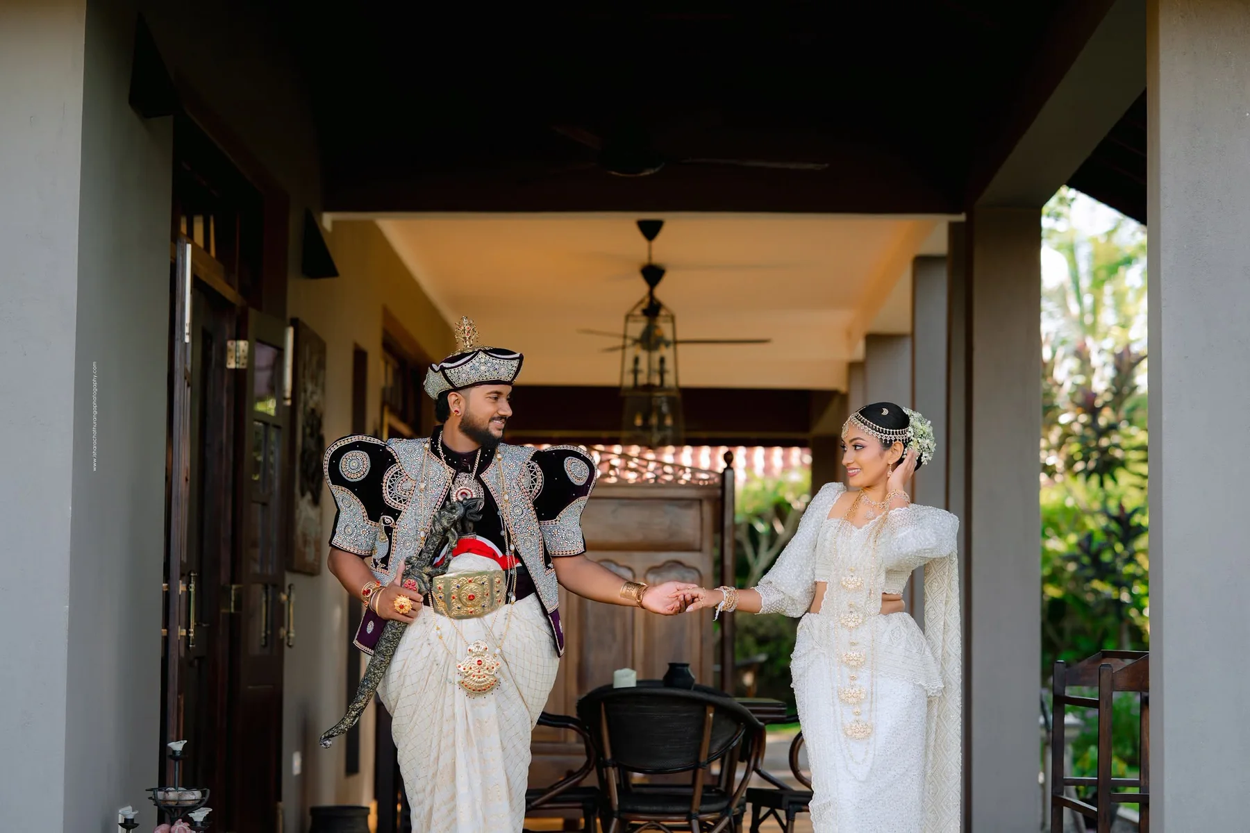 Traditional Sri Lankan wedding couple